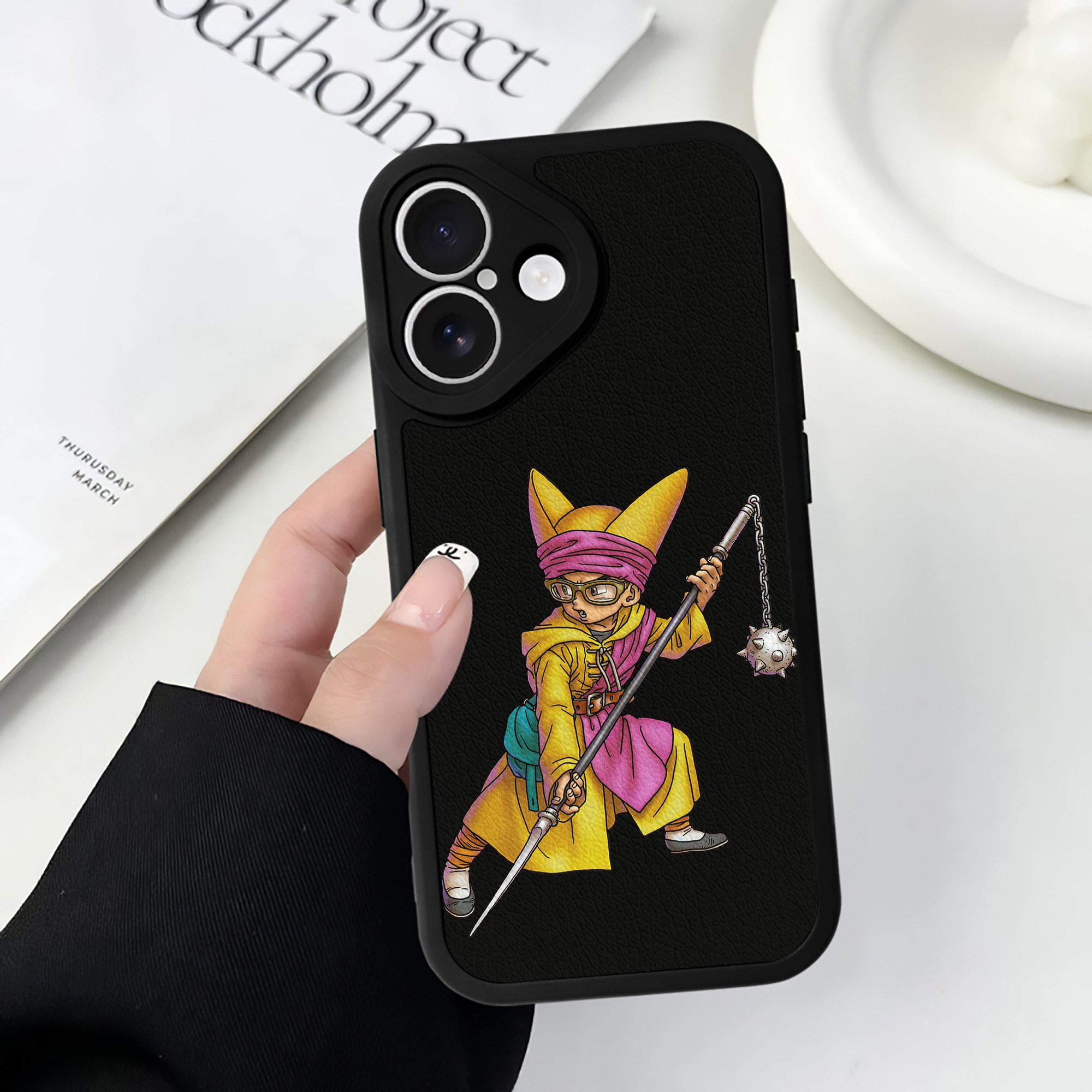 （画像用） ドラゴンクエスト Doragon Kuesuto Dragon Quest 【iPhone 16シリーズ対応】シリコンスマホケース（レザー調） 材質：シリコン